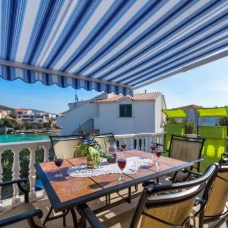 Ivan With Balcony And Sea View A1 Rogoznica (Sibenik-Knin)