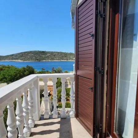 Appartamento Ivan With Balcony And Sea View A1 *